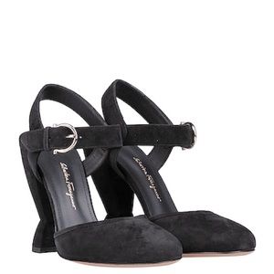 NWB‼️ SALVATORE FERRAGAMO Suede Pumps Size US 6 / EURO 36